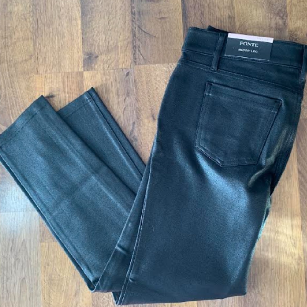 🆕 Ann Taylor Skinny Pants